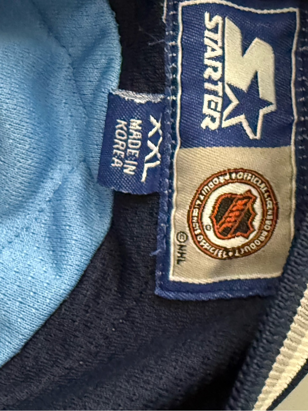 STARTER Colorado Avalanche Jersey - Light Blue & Navy with Maroon Logo - Picture 4 of 9